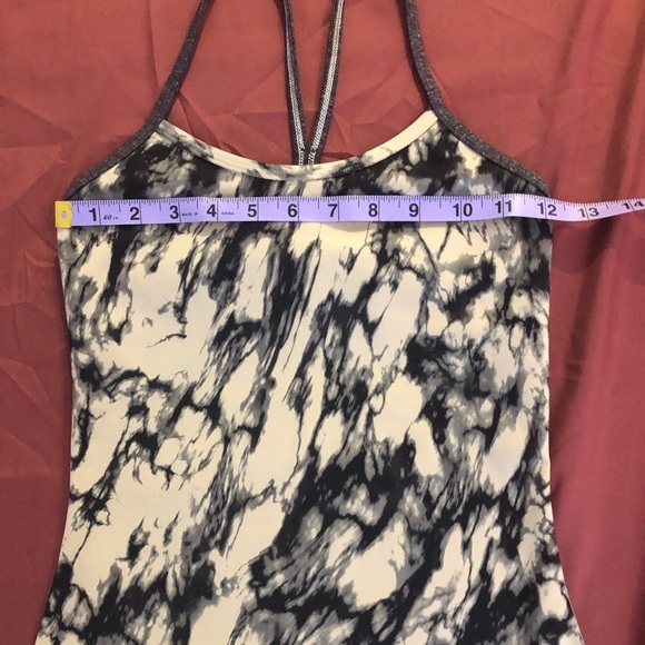 Lululemon Tank - Picture 16 of 16